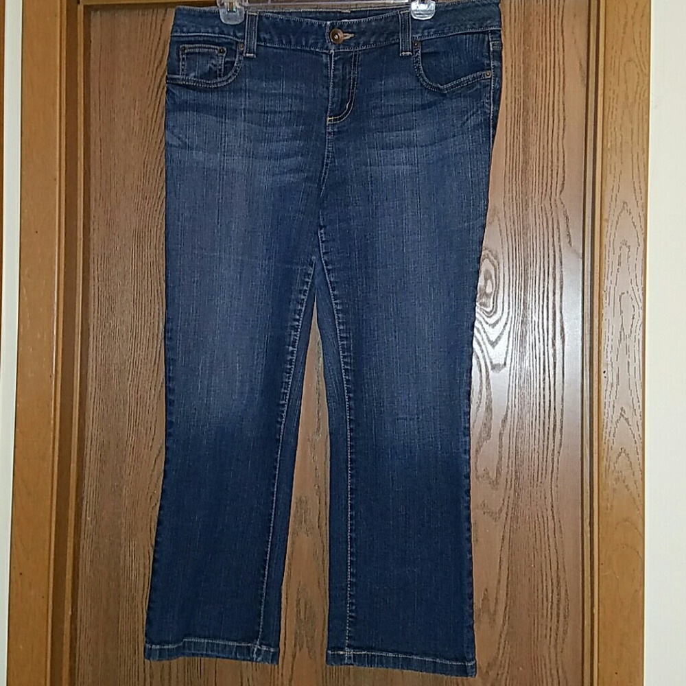 DKNY capri jeans
